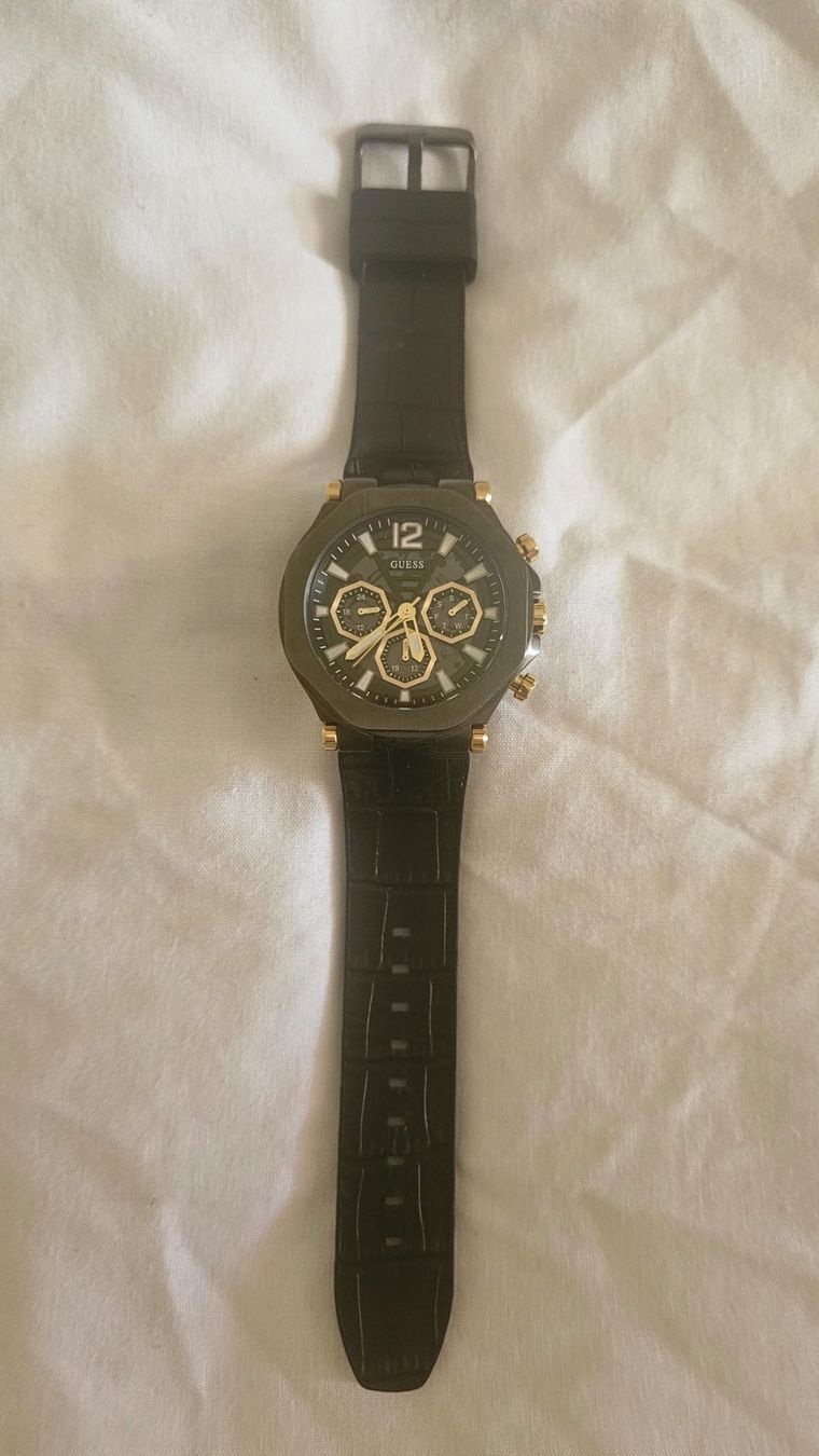 Guess Uhren: Guess Edge Day Date ab 1.- !!! – Gebraucht aus Etoy von angi020 1