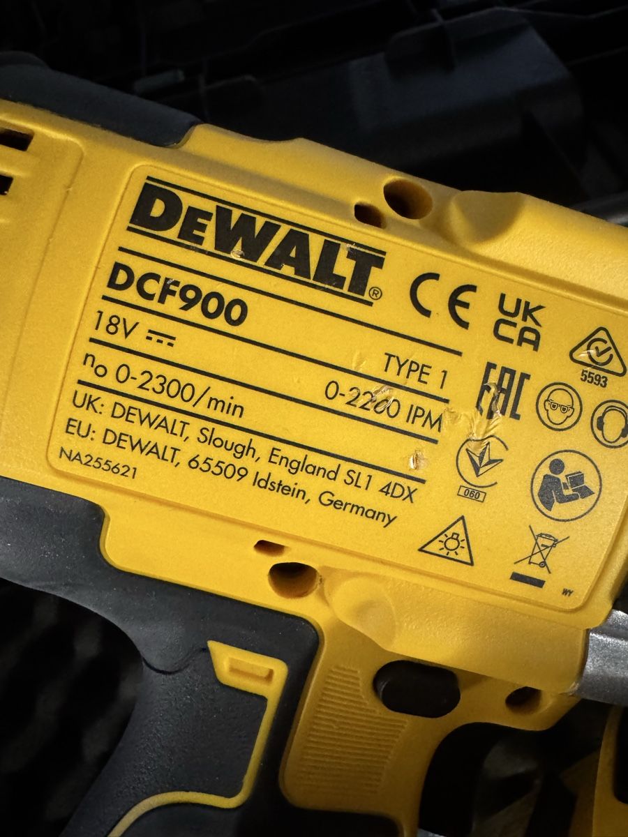 Alle Maschinen: Dewalt DCF 900 – Gebraucht aus Zürich von Jaskoch 2
