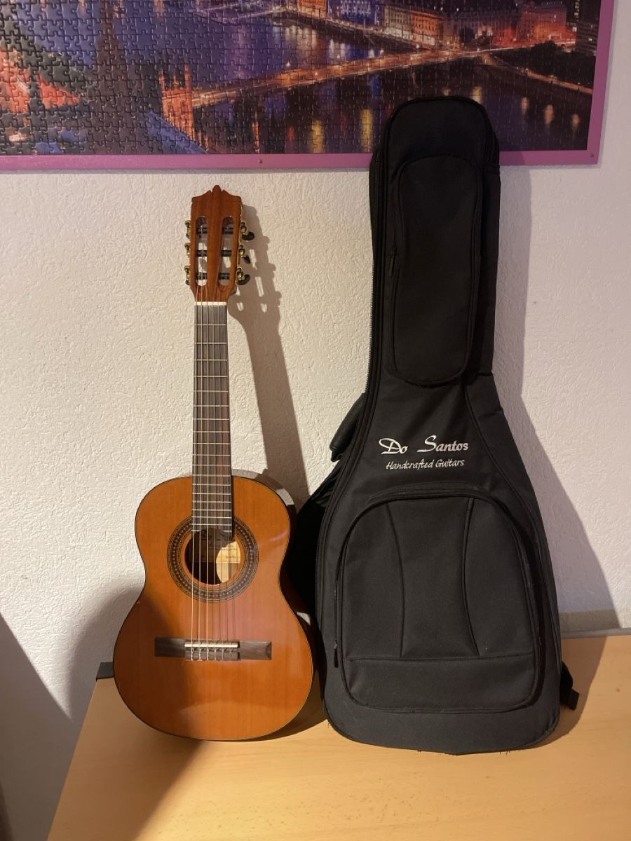 Instruments de musique: Kinder Gitarre von Do Santos   – D'occasion à Niederbipp par nad_6xxy