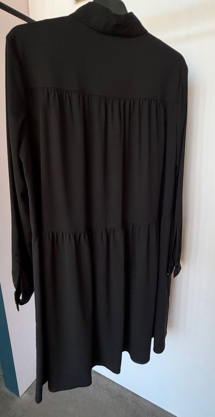 Hugo Boss Kleider: Freizeitkleid von Boss – Neu (gemäss Beschreibung) aus Frauenfeld von gabri001 1