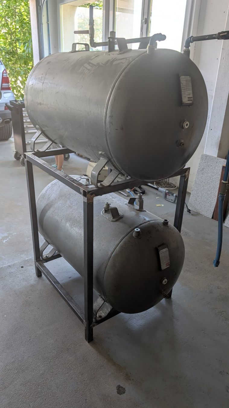 Annaffiatura & Irrigazione: 2 réservoirs air 250 litres – Usato da Noës venduto da Rkpel 1