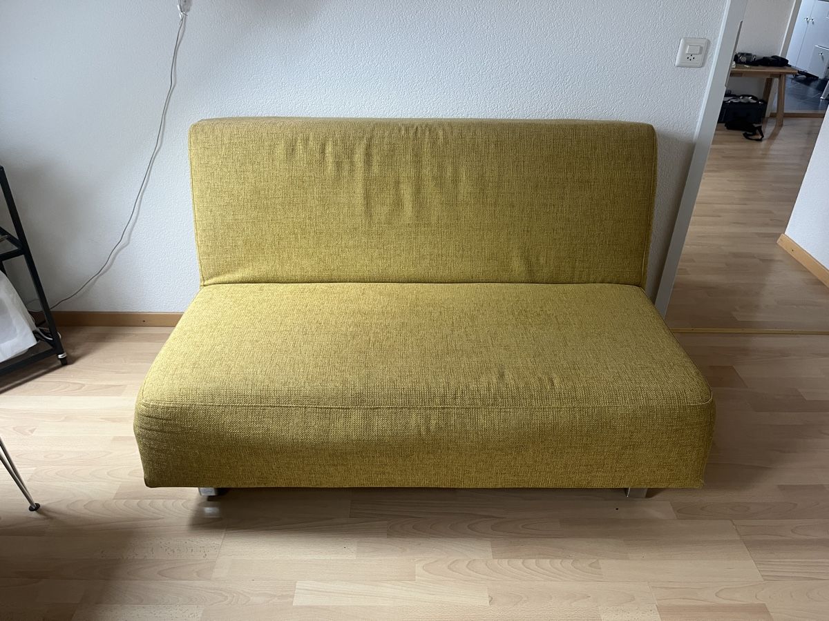 Divani: Couch / Ausziehsofa / Bettsofa – Usato da Zürich venduto da Pestopasta