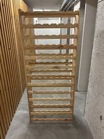 Weingestell aus Holz