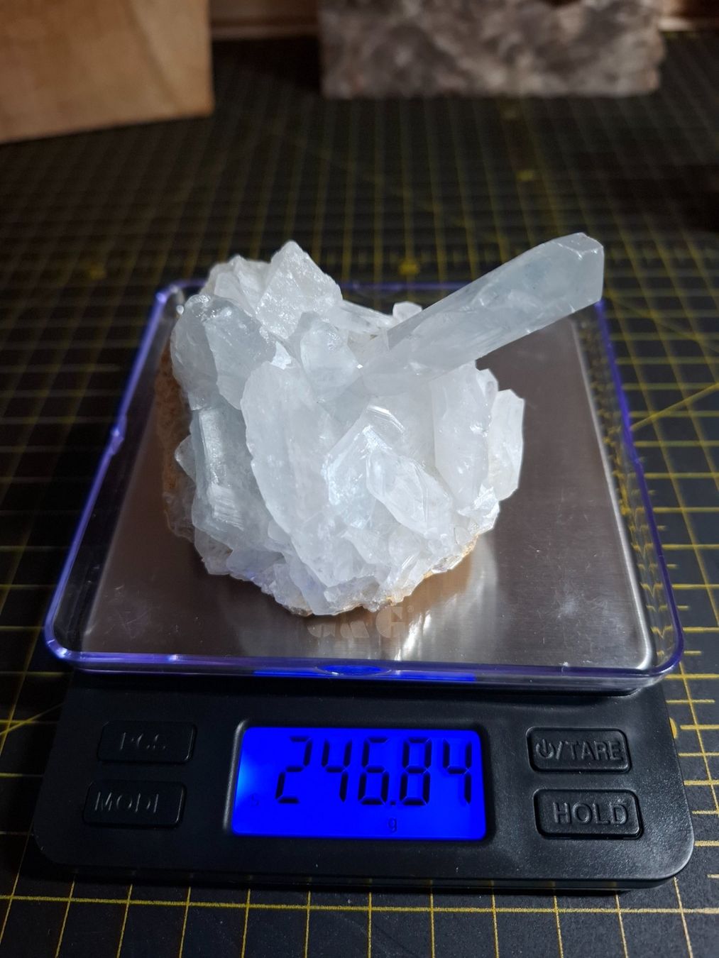 Minerali & Pietre curative: Ein Mineral – Usato da Zwieselberg venduto da Halifaxmendusli