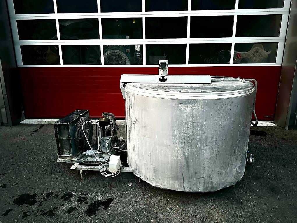 Melktechnik: Milchtank 1600l – Gebraucht aus Thun von sto_h6fg