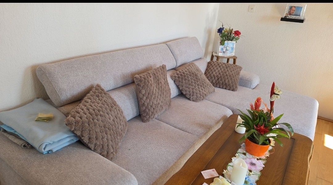 Conforama Sofas: canapé d angle – Neuf (Voir description) à Ependes FR par Alex040