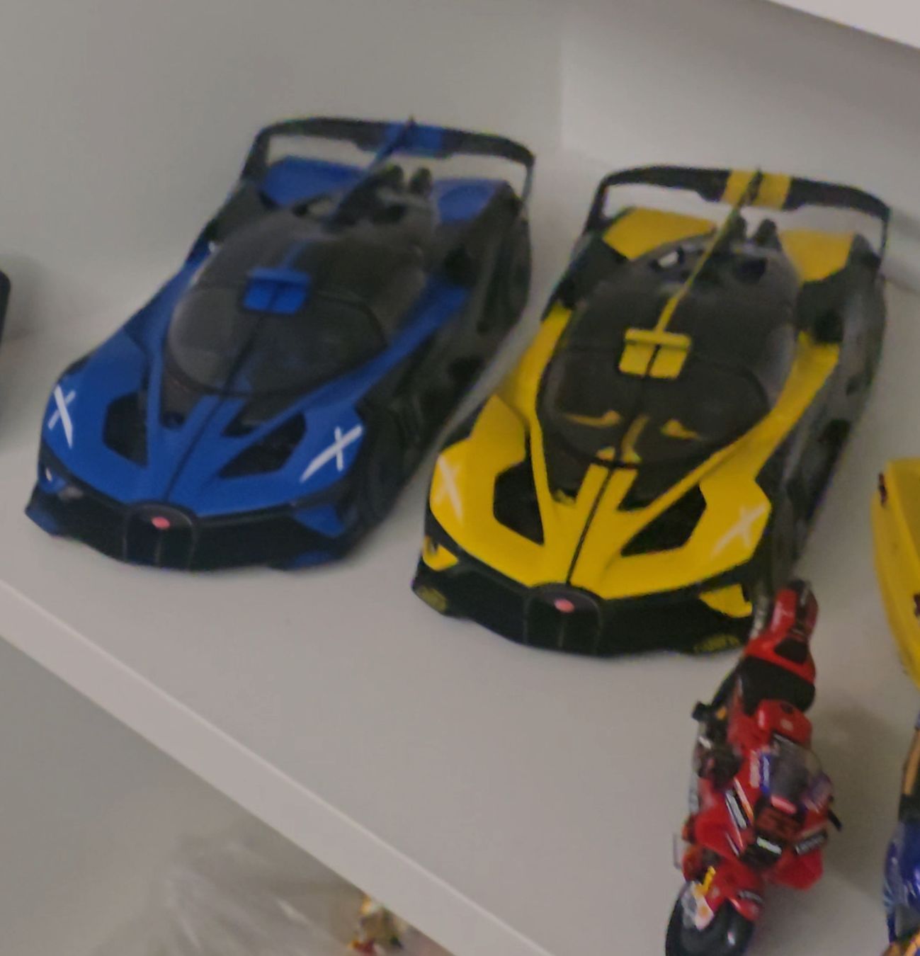 Bugatti Modellautos: Automodelle 1/18 Bugatti Bolide – Neu und originalverpackt aus Lausen von FUNNYGAMES