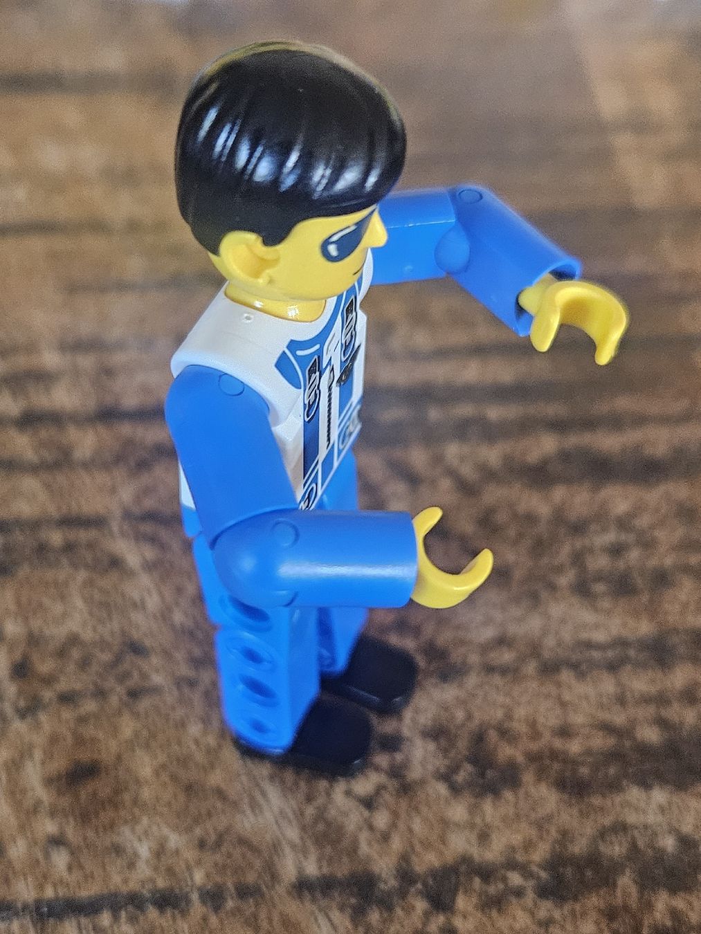 Lego Kit di costruzioni: lego figurine tech038 Technic Figure Blue Legs,  – Usato da Confignon venduto da Ecrofigs 3