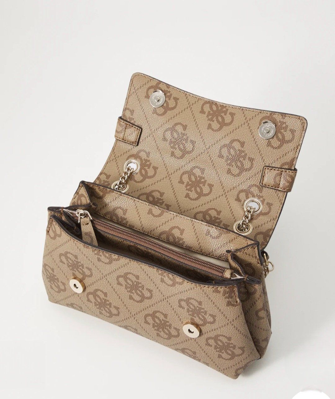 Guess Taschen für Damen: Guess Tasche – Neu und originalverpackt aus Kirchberg BE von caki-coki2017 2