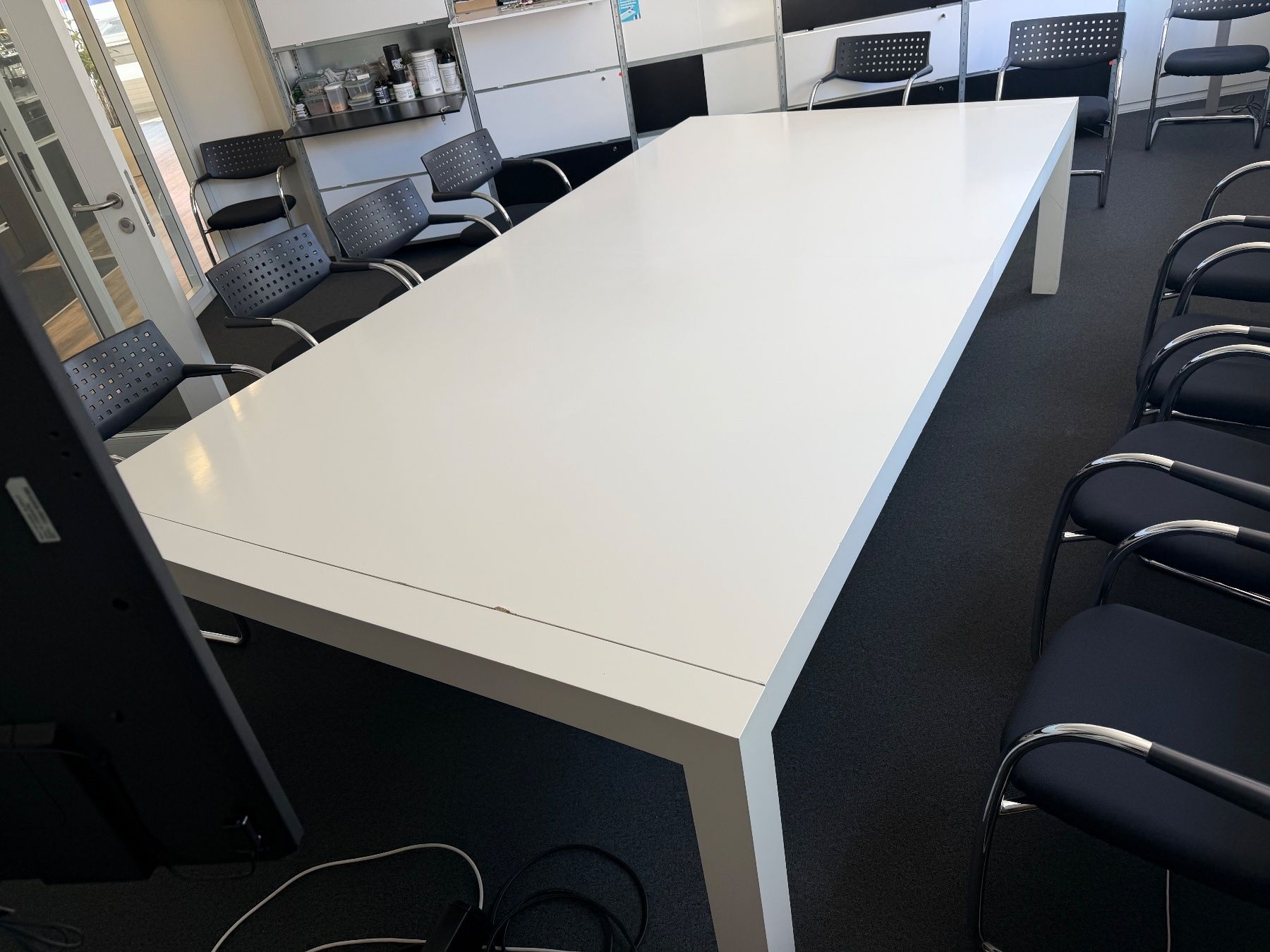 Tische: Grosser Konferenztisch – Gebraucht aus Zürich von wasudami