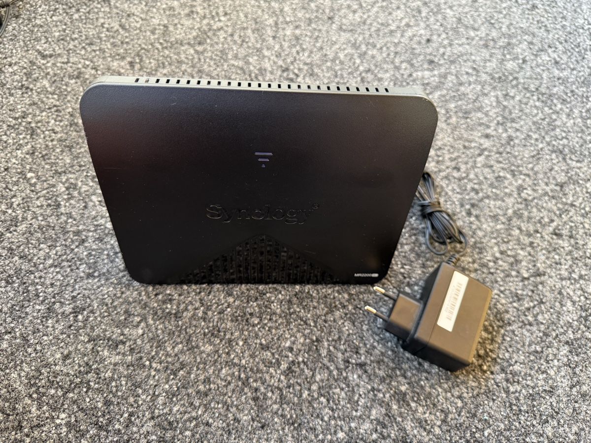 Synology Modems & Router: Synology MR2200ac Router – Gebraucht aus Oberwald von koramamtk