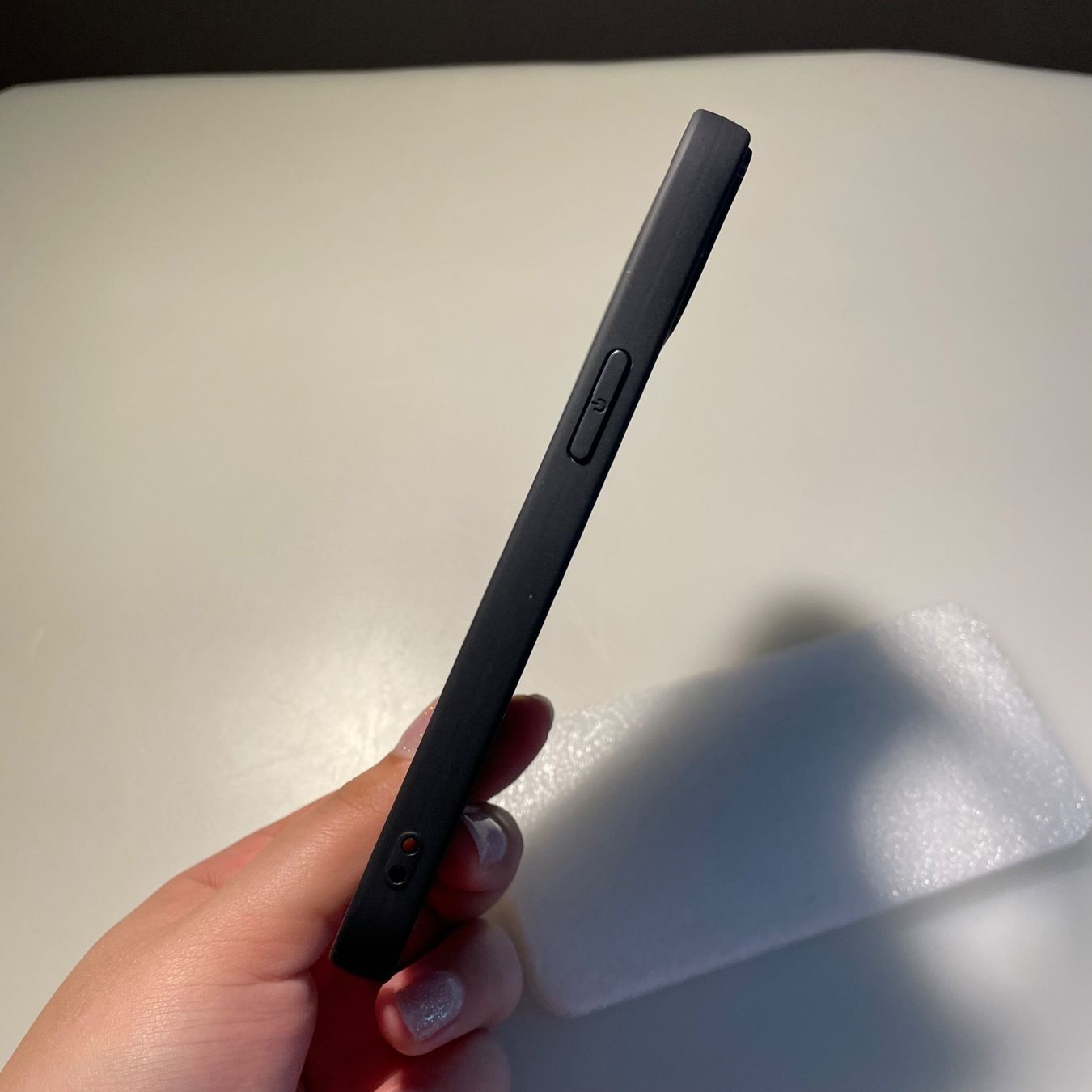 Apple Cover & Protezioni schermo: NEU: iPhone 13 Hülle schwarz mit Blumen – Nuovo e nell'imballaggio originale da Bellach venduto da Lapislazuli_blues 3