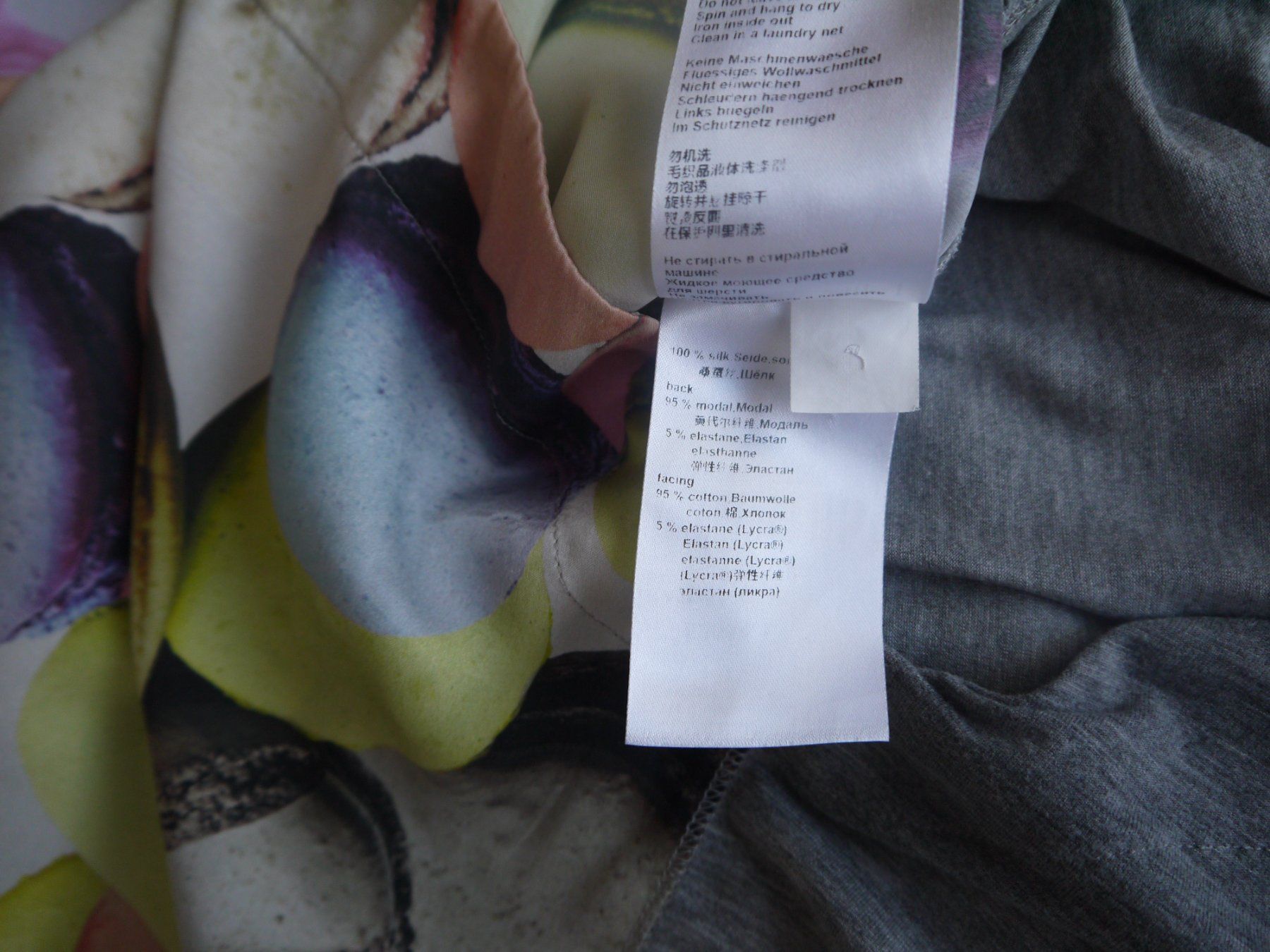 Marc Cain Camicette: Marc Cain Bluse aus Seide N5 – Usato da Hagendorn venduto da Blaf 4