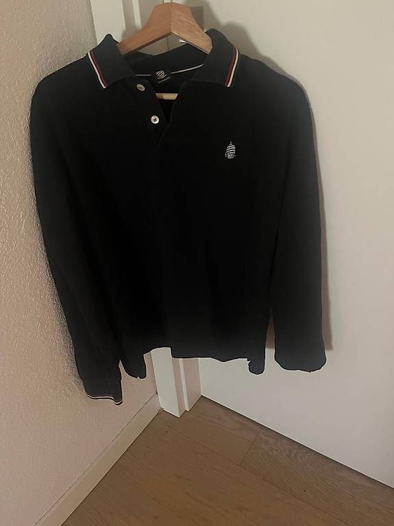 Polo-Shirts: Polo noir manche longues – Gebraucht aus Chavannes-Renens von luc_52p8