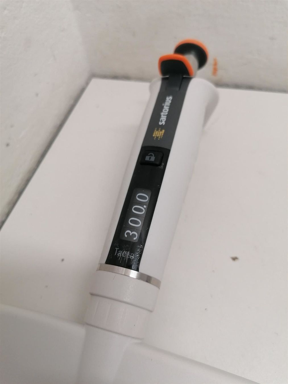 Accessori da laboratorio: Sartorius Tecta 12 Chanel - 30-300uL – Usato da Niederdorf venduto da LeptonAG_Labor 4