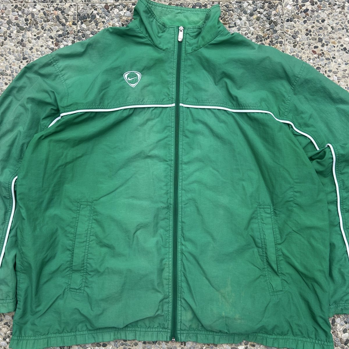 Nike Giacche: Vintage Nike Green Track Jacket – Usato da brent venduto da fukusapes 1