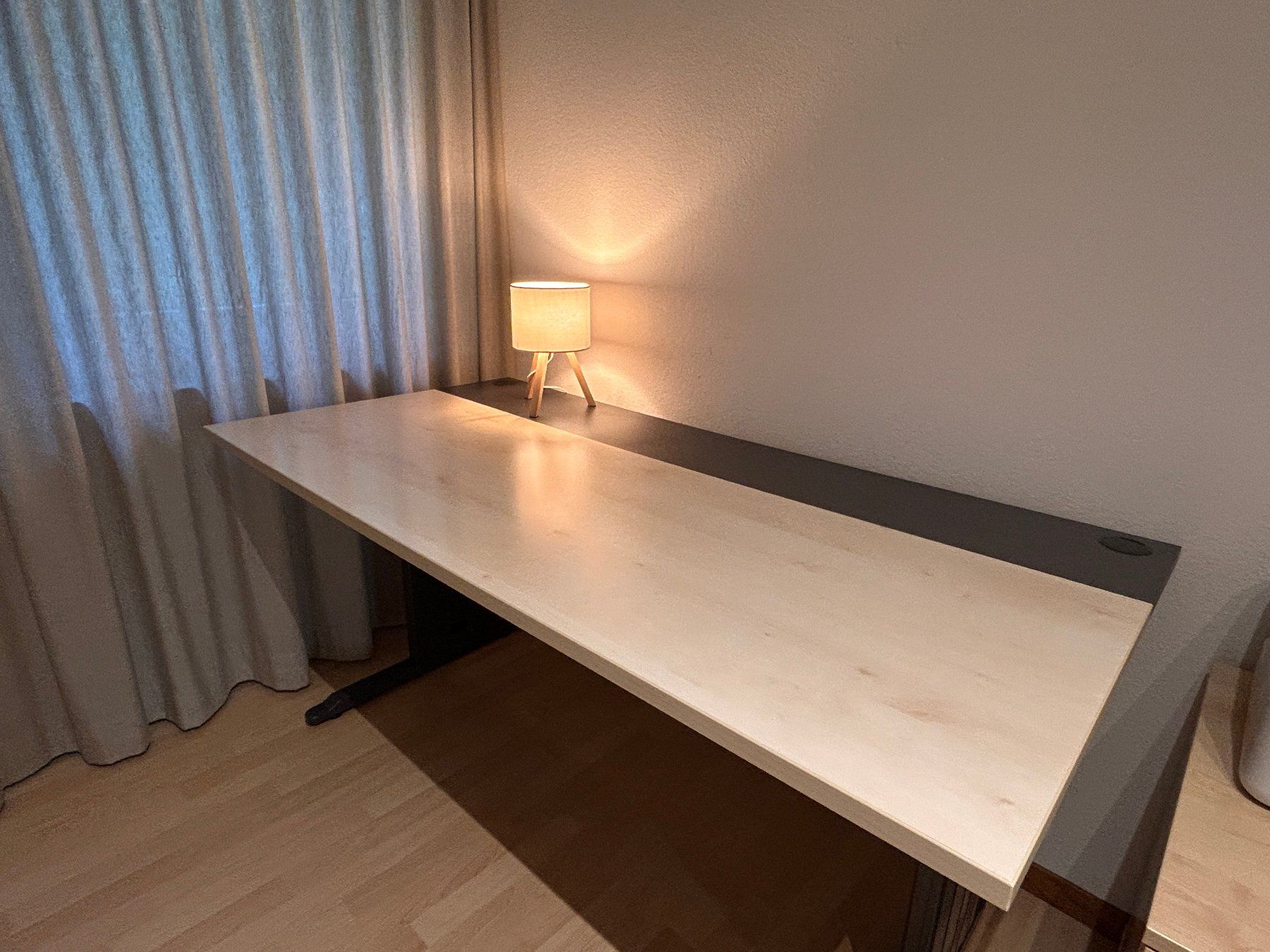 Pfister Scrivanie: Stabiler Bürotisch von Pfister – Usato da Wettswil venduto da Aykay 1