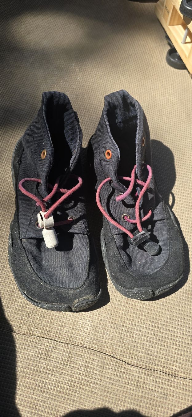 Wildling Scarpe da uomo: Wildling schwarz Gr. 26 – Usato da Hinterkappelen venduto da erosa