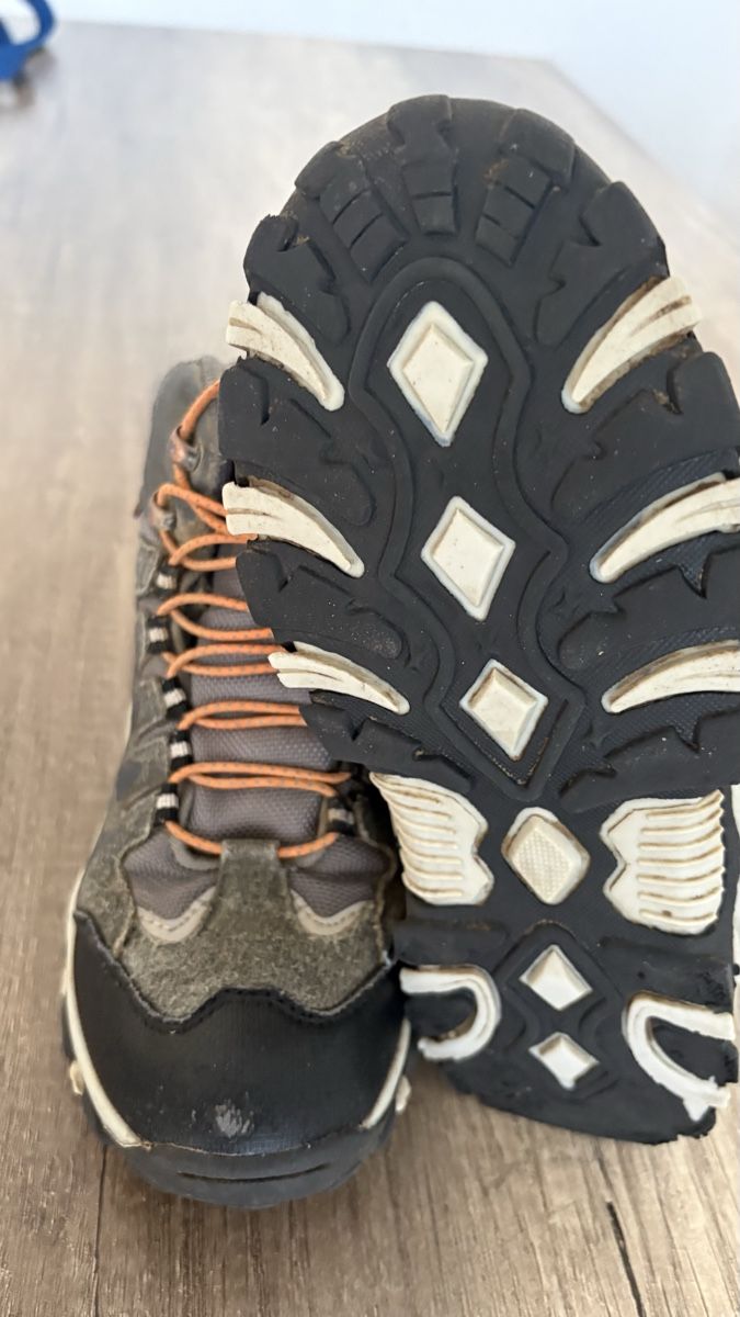 Scarpe per ragazzi: Wanderschuhe grau orange mit Schnellschnürung gebraucht – Usato da Erlen venduto da arm_9pws 1