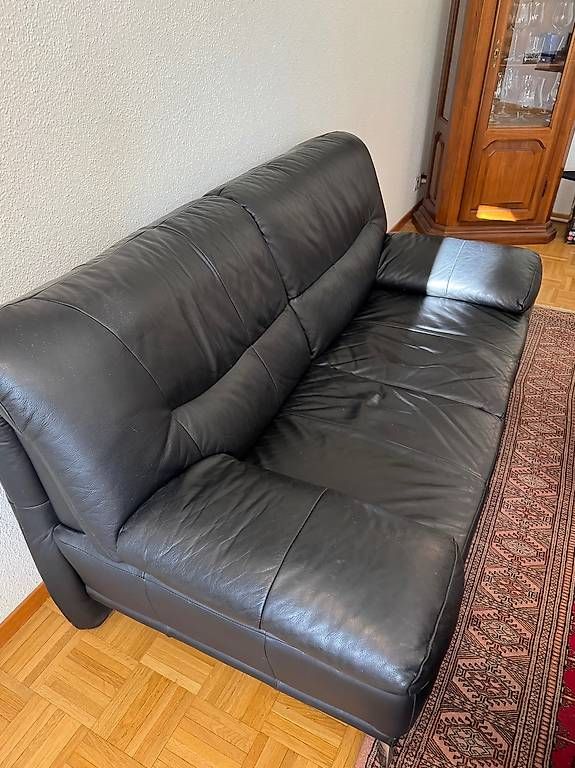 Divani: Gebrauchtes Ledersofa – Usato da Bürglen TG venduto da Darling6 2