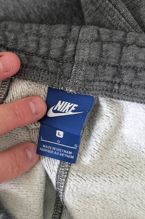 Pantaloni: Nike Jogginghose Grau | Grösse L | 81% Baumwolle – Usato da Pully venduto da vir_58dk 2