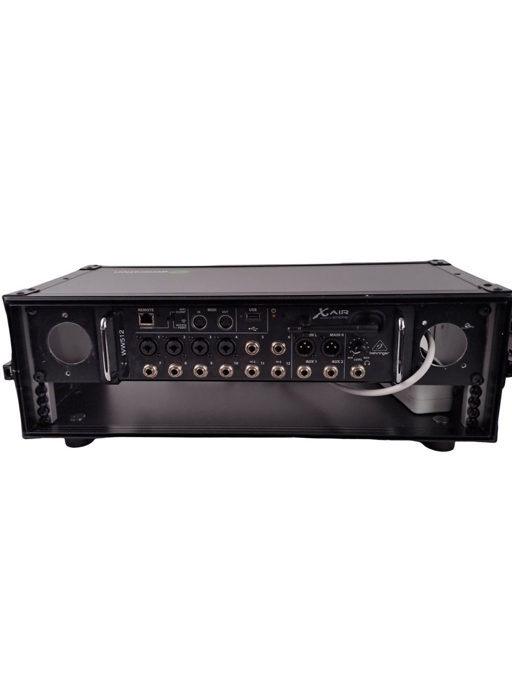 Behringer Platines de mixage: BEHRINGER XAir XR12 + Fun Generation Rack Bundle – D'occasion à Männedorf par Restwert_Maennedorf
