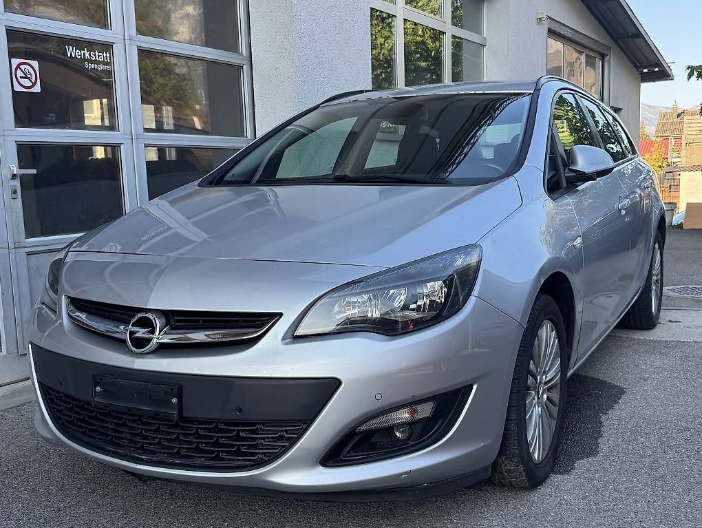 Automobili: Opel Astra J Facelift  – Usato da Interlaken venduto da vla_s2q6 1