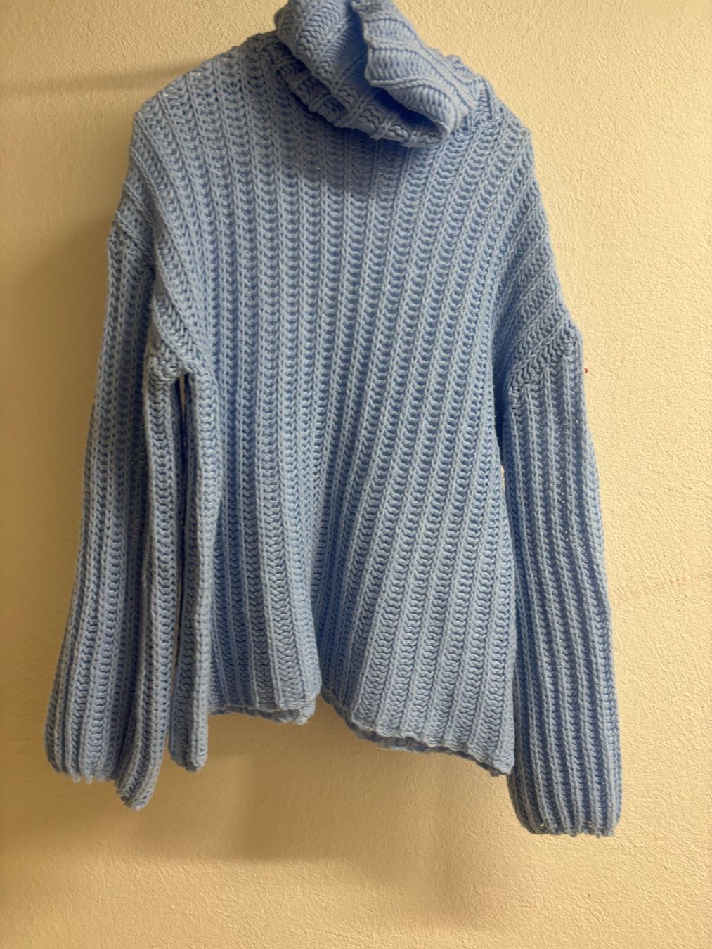 Maglioni & Felpe: Winter Damen Rollkragen Strickpullover in Hellblau, Gr M (7) – Usato da Wallisellen venduto da ASZT