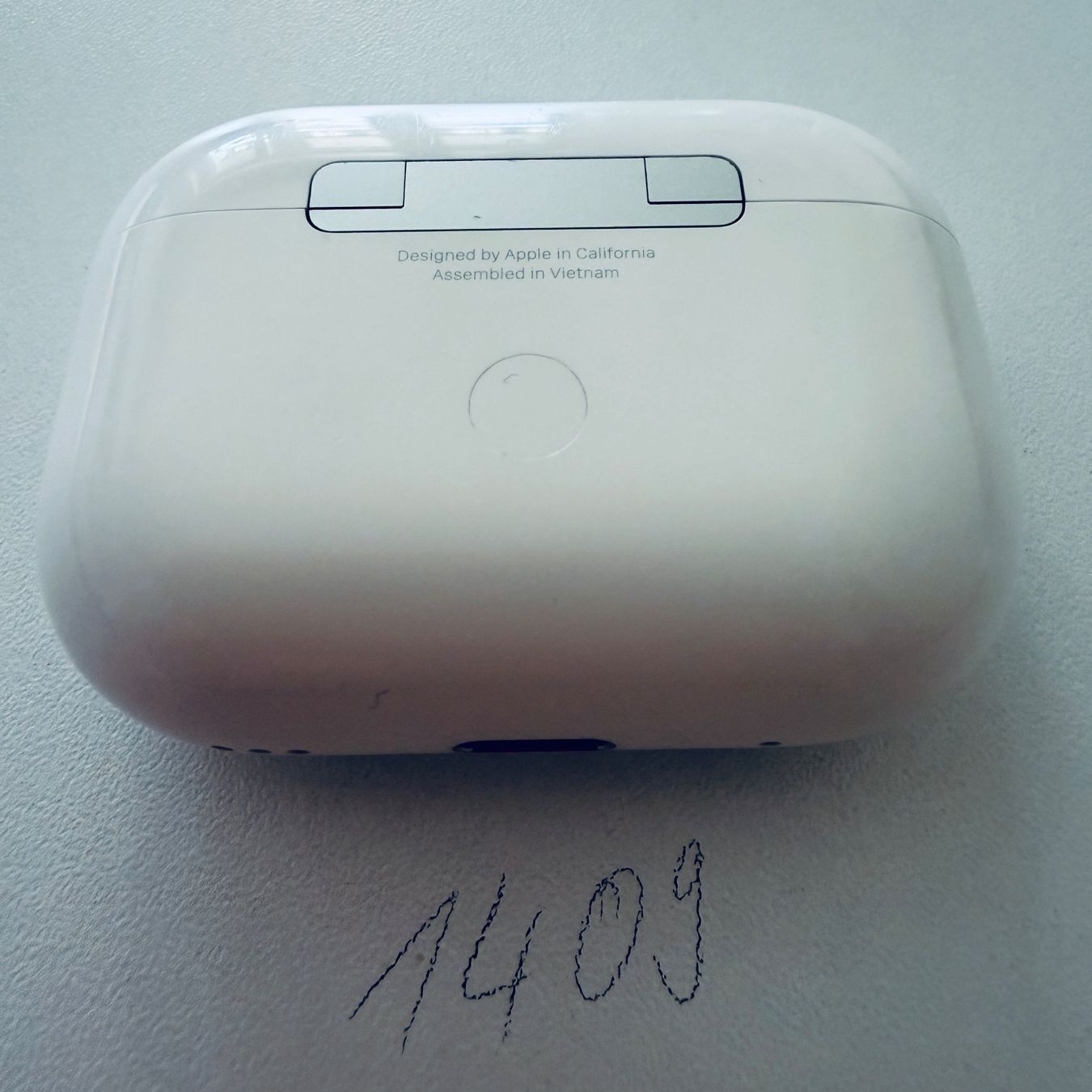 Apple Ladegerät: Original Apple Ladecase A2968 für AirPods Pro 2 Gen. USB-C – Gebraucht aus Basel von MY.AIRPODS.SHOP 6