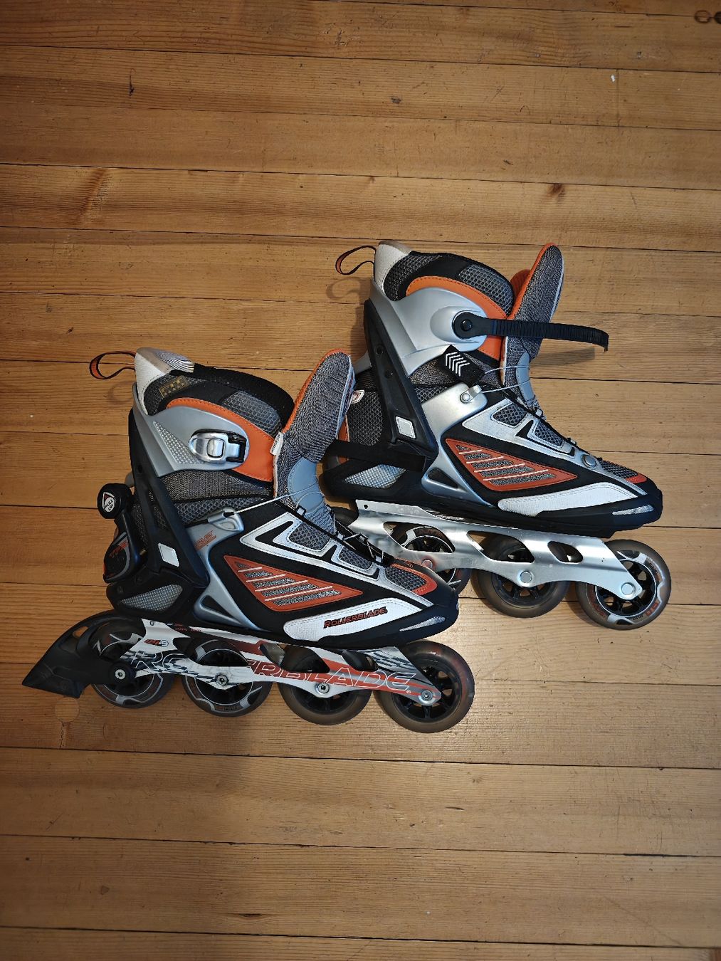 Patins à roul. & inline: Inlineskates Gr. 46, klein geschnitten – D'occasion à Büren an der Aare par sr2_5f72 1