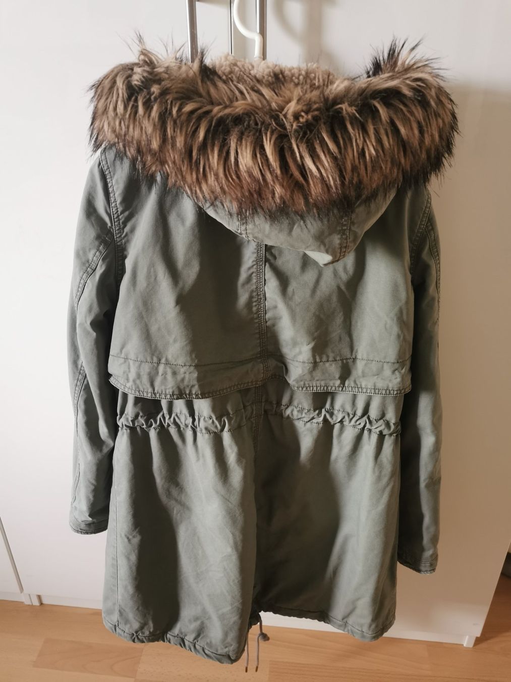 Tommy Hilfiger Manteaux: Tommy Hilfiger Jacke Parka Grösse M – D'occasion à Gunzgen par 0Aurin0 1