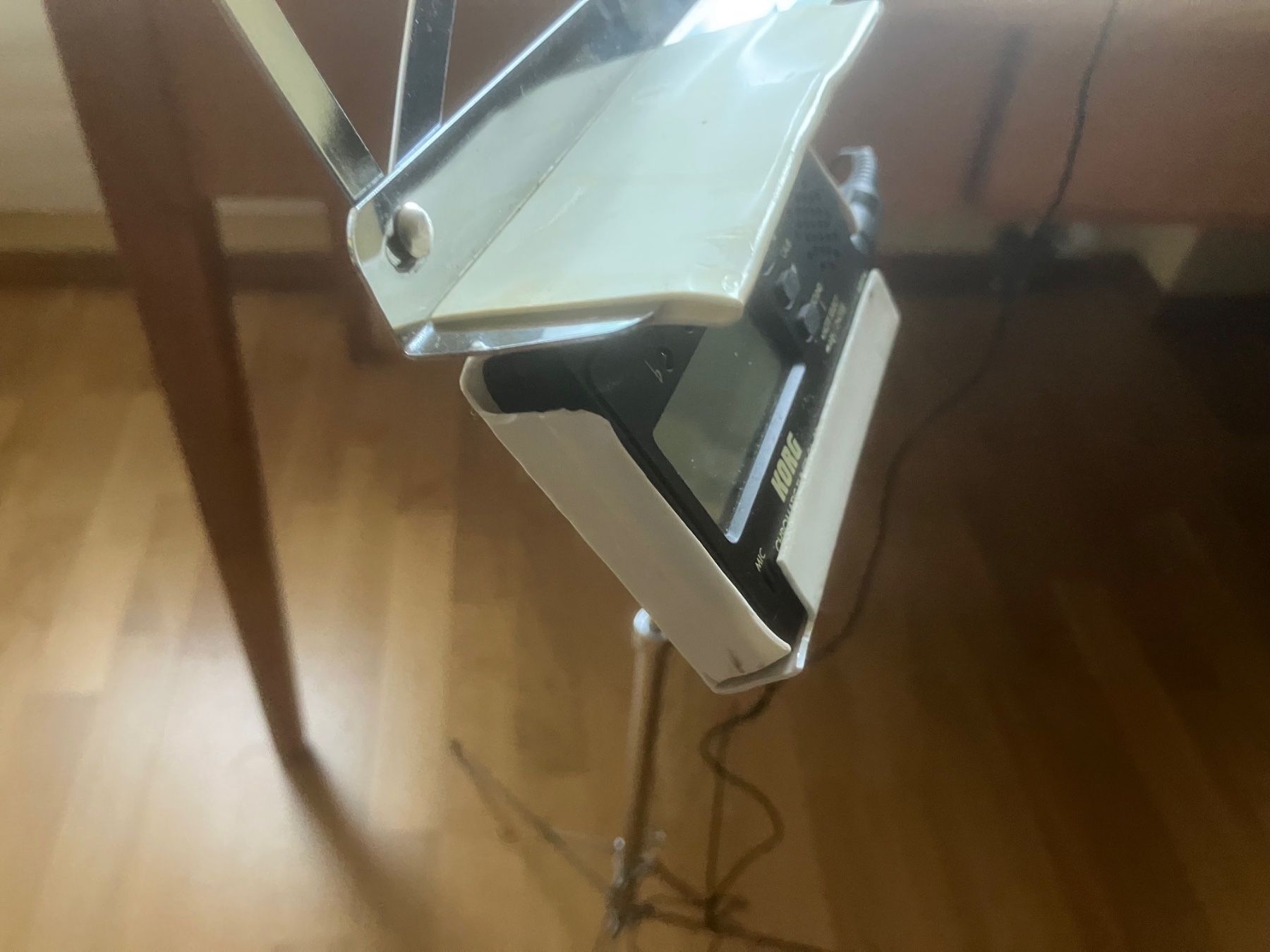 Korg Strumenti musicali: KORG Chromatic Tuner CA-30 mit Kontaktmikrofon – Usato da Interlaken venduto da zingu 6