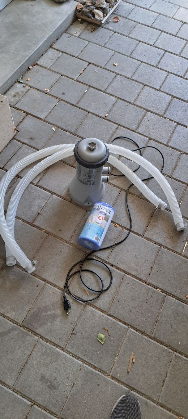 Accessoires de piscine: Pool Pumpe Kristal clear – D'occasion à Koppigen par Maschinist87