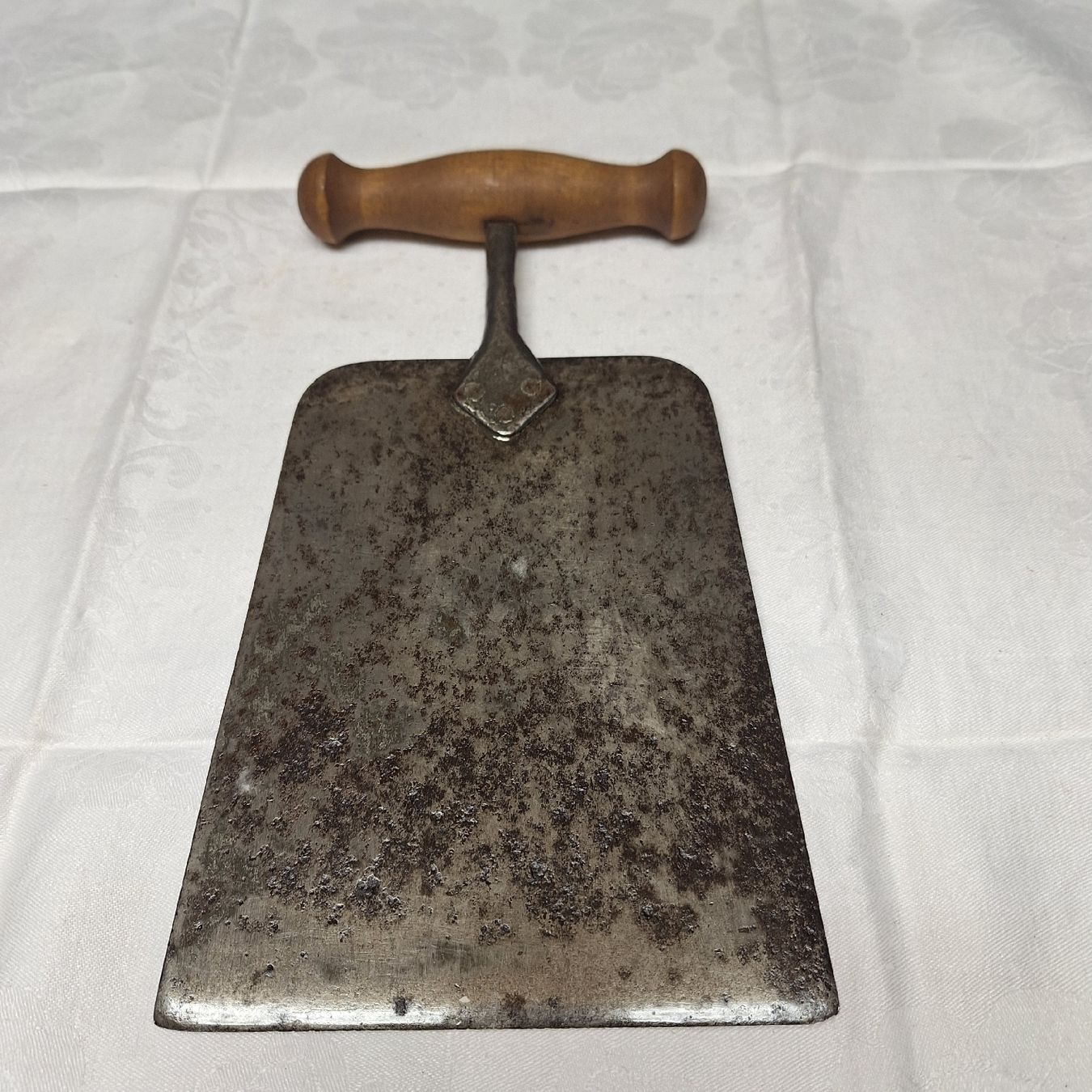 Besteck: Versand möglich! Rustikales, antikes Käsemesser, – Gebraucht aus Winterthur von Goldpipau