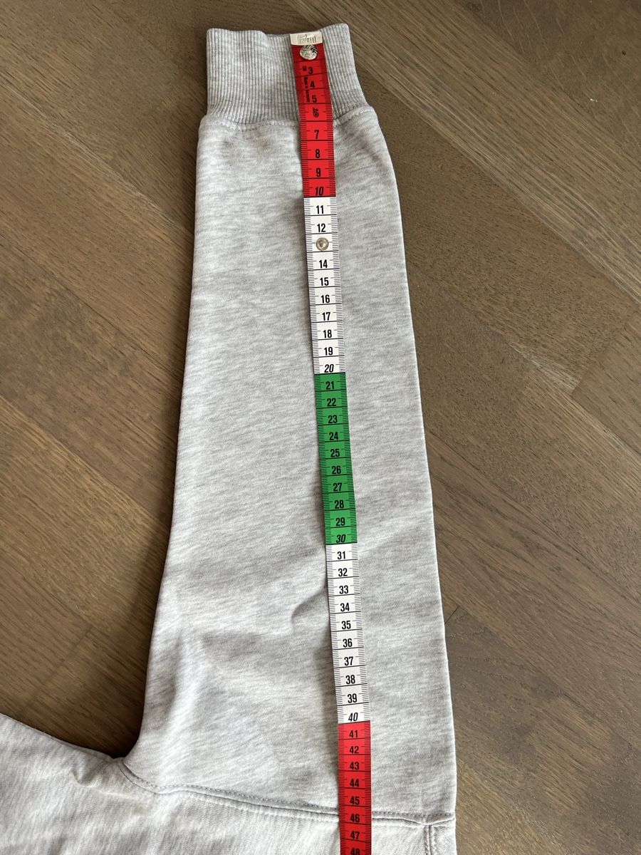 Maglioni & Felpe: Grauer Kapuzenpullover – Usato da Kriens venduto da Krienserin_T 4