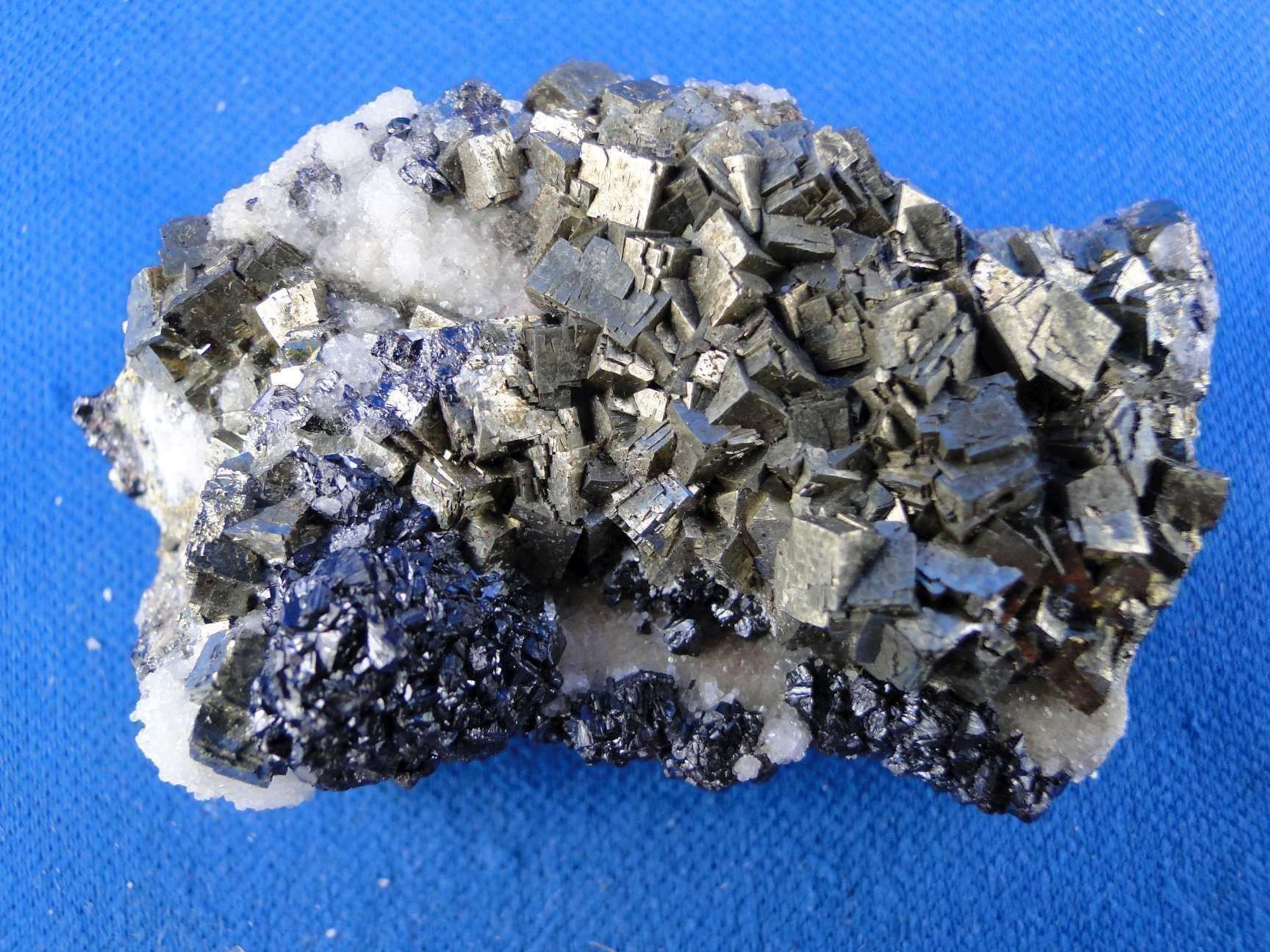 Mineralien & Heilsteine: Pyrit mit Sphalerit – Gebraucht aus Schinznach Bad von Demerald 1