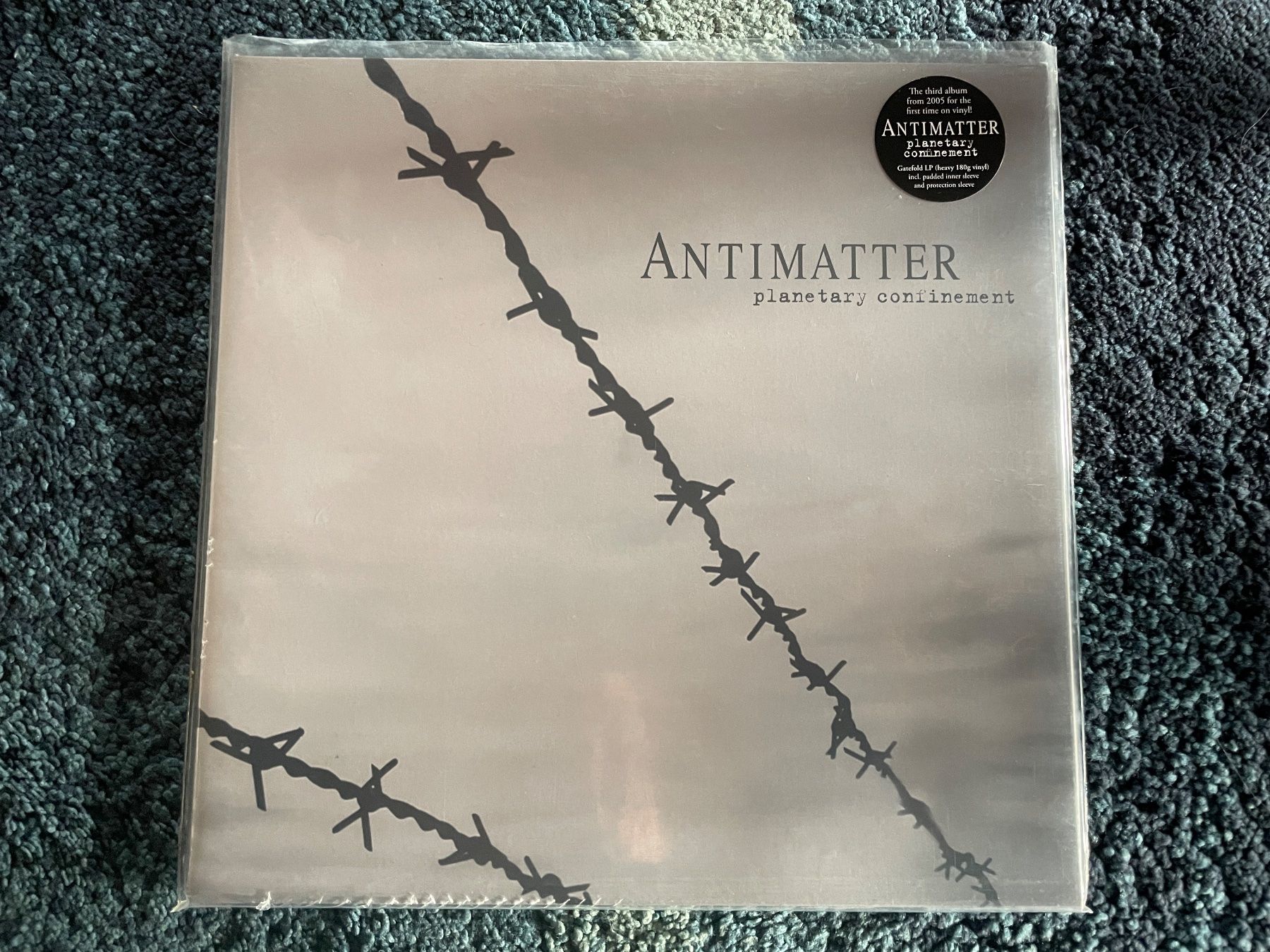 Dischi in vinile: Antimatter  – Planetary Confinement   LP Silver  2020 – Usato da Neuenhof venduto da django3001
