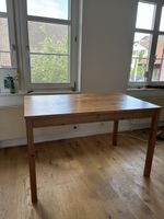 Holztisch, Esstisch