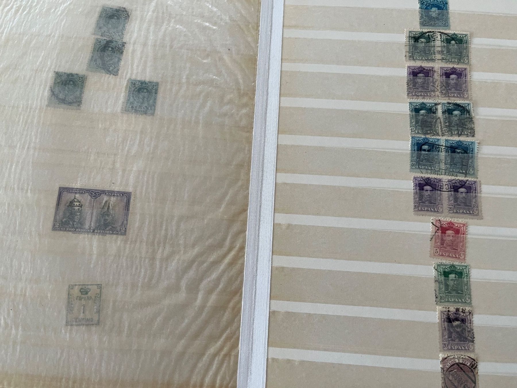 Tutti i francobolli: Briefmarken Sammlung Album Spanien – Usato da Stetten AG venduto da Brissago25 3