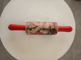 Mini Rollen mit Blumenmuster und roten Griffen