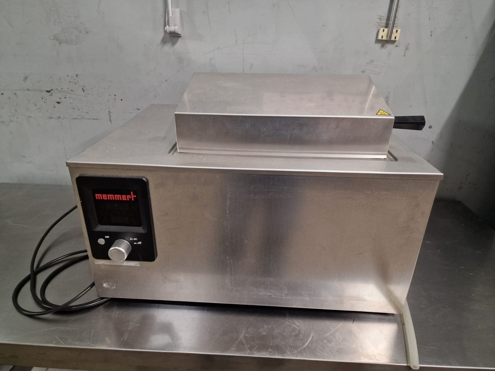 Elettrodomestici da cucina: Memmert Wasserbad – Usato da Wuppenau venduto da Gastro-Wuppenau