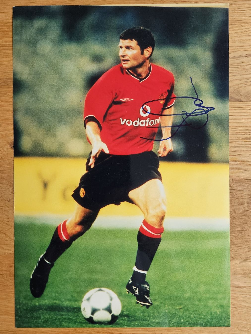 Autografi: handsigniertes Denis Irwin Photo – Nuovo (secondo la descrizione) da Azmoos venduto da agt_gjj8