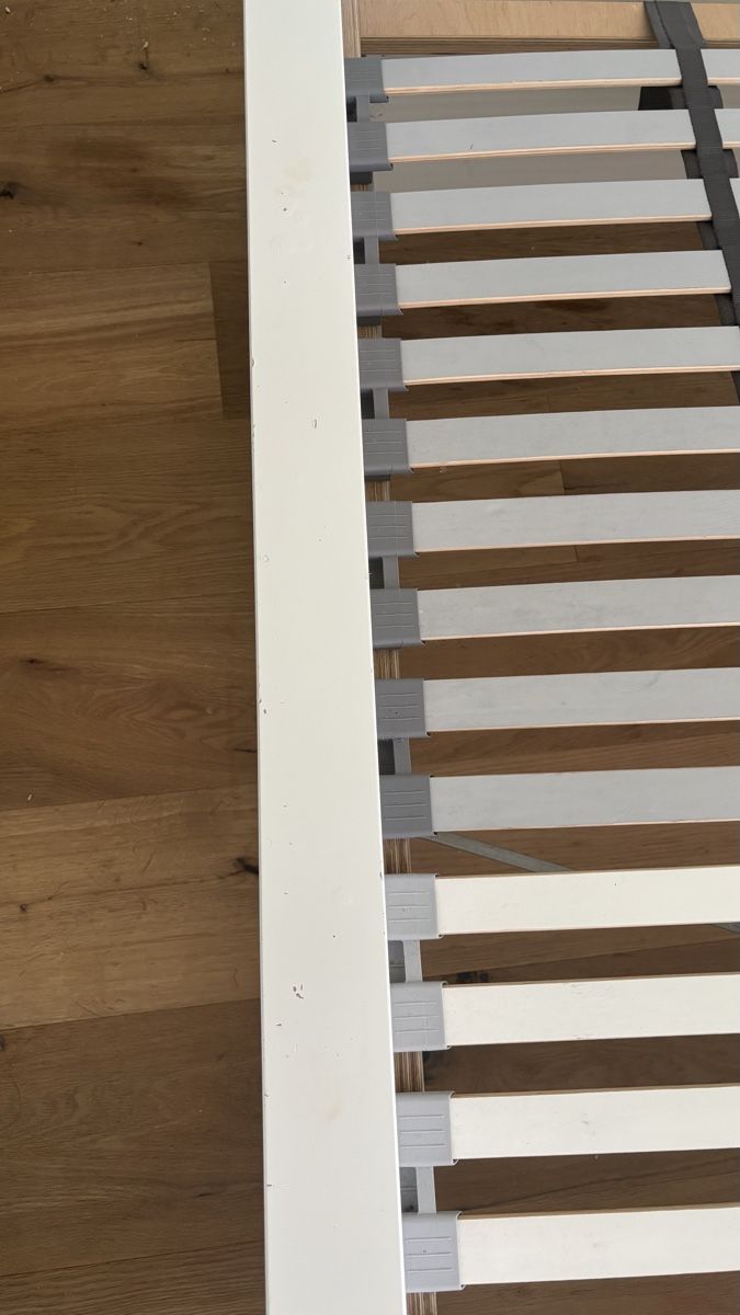 Lits: IKEA Bett inkl. Lattenrost – D'occasion à Niederlenz par wimpii 4