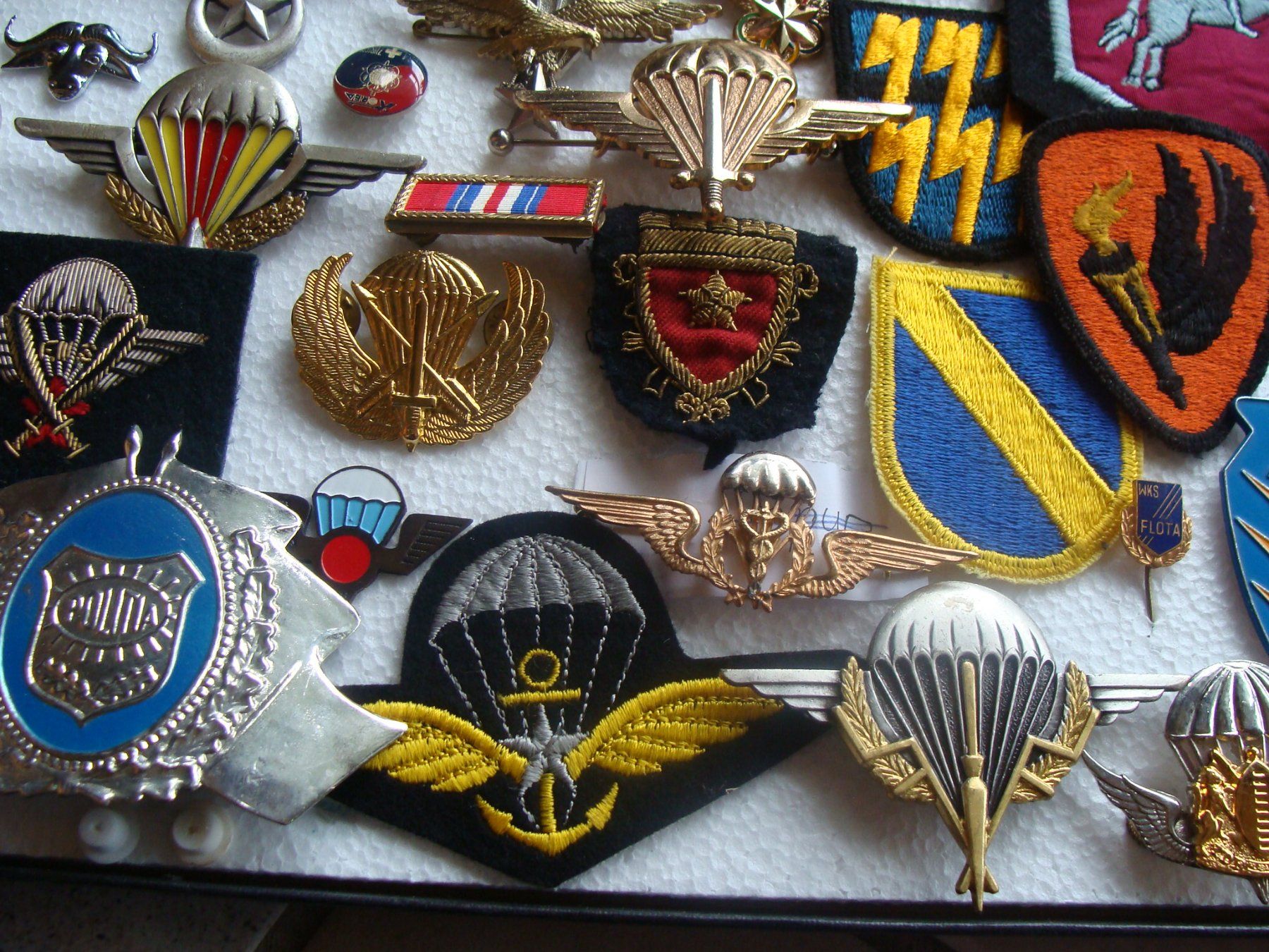Placchette & Badge: Vente d'une collection d'insignes et de badges divers – Usato da Cuarny venduto da hen_g7hn 5