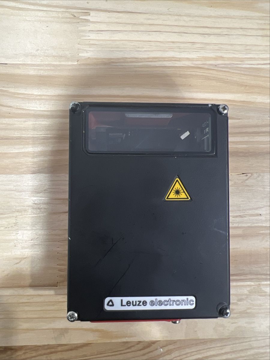 Componenti elettronici: 2x Leuze Electronic BCL 40 M100 Laser Sensor, geprüft Top – Usato da Zwingen venduto da gam_85df
