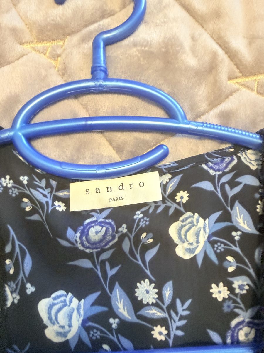 Sandro Tute: Flowery short jumpsuit by Sandro – Nuovo (secondo la descrizione) da Genève venduto da iri_f78b 3