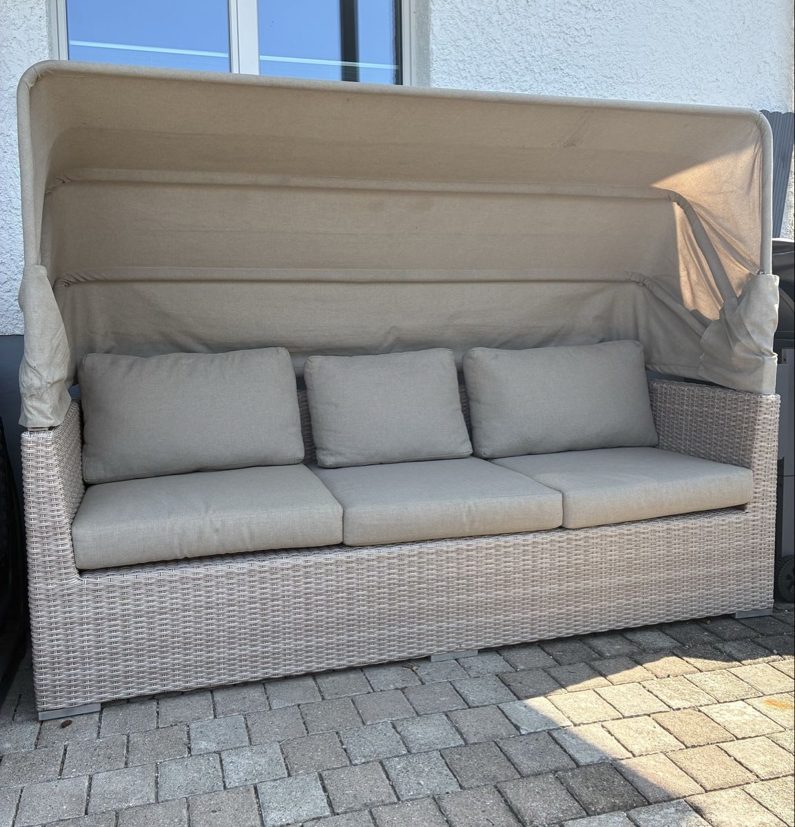 Divani: Gartenlounge mit Dach – Usato da Belp venduto da Lea10.