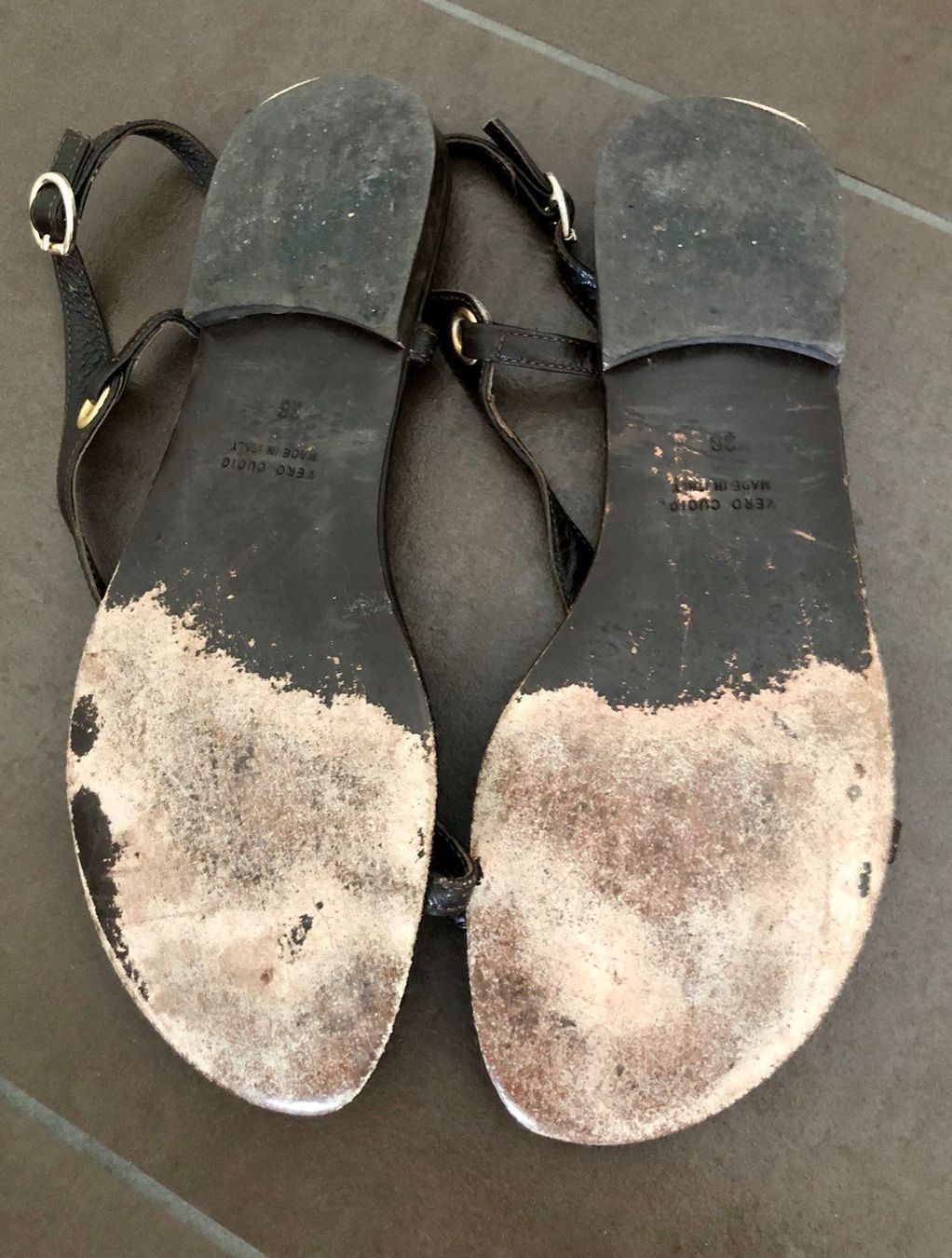 Damenschuhe: Leder Sandalette braun mit gold – Gebraucht aus Hergiswil NW von Labello01 2