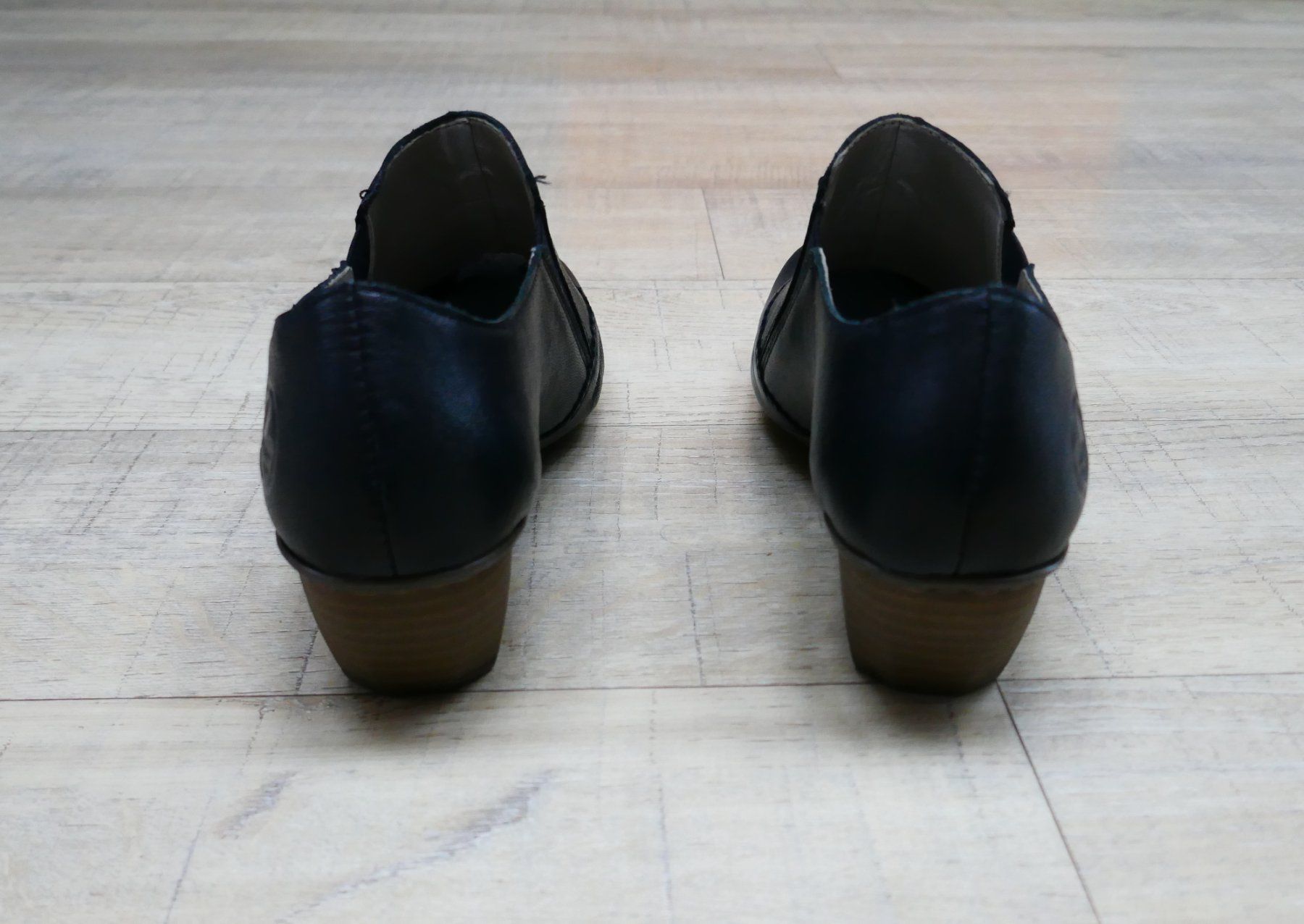 Rieker Damenschuhe: Stiefelette von Rieker, Gr. 39, schwarz, neu – Neu (gemäss Beschreibung) aus Port von uzuku 2