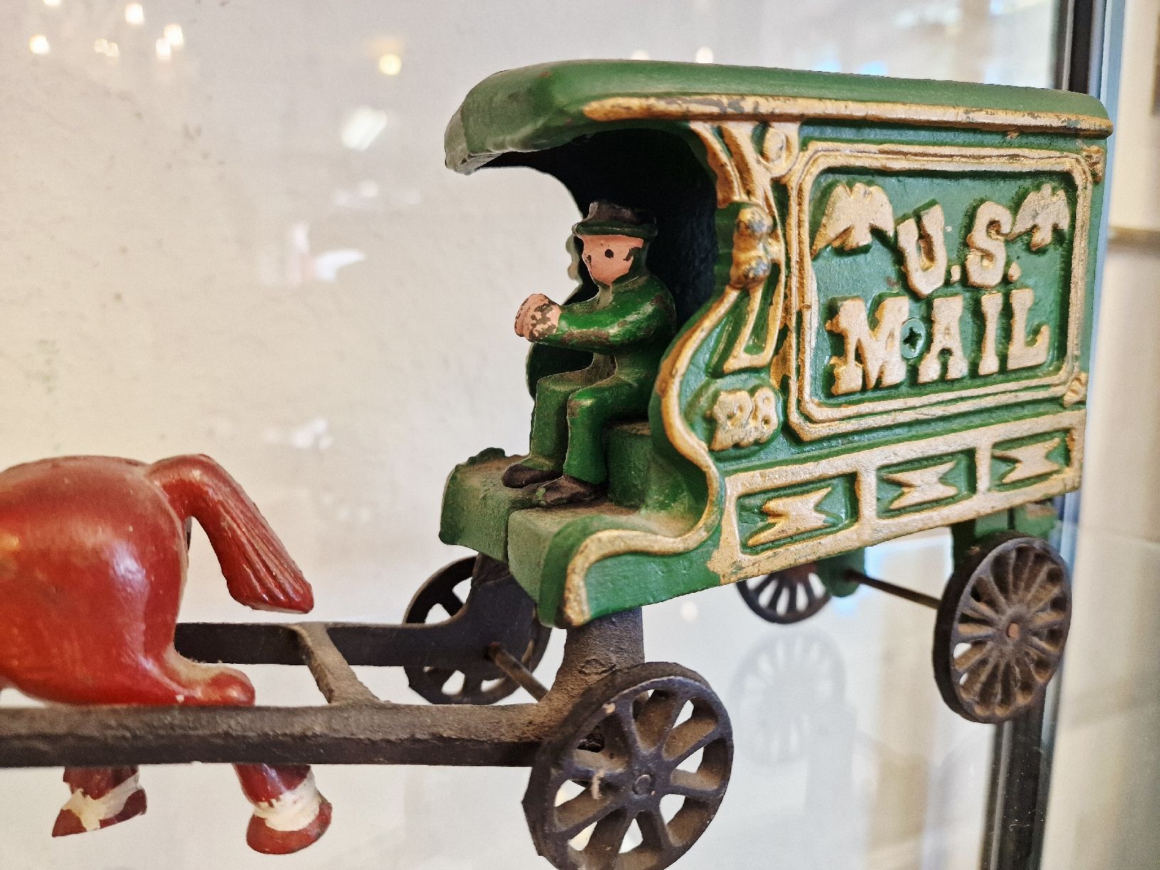 Giocattoli: Spielfigur US Mail Postkutsche mit Pferd Gusseisen – Usato da BERN venduto da Intarsia 1